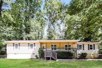 520 Valley Creek Road SW Mableton, GA 30126